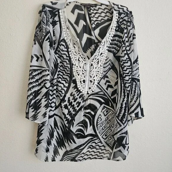 Boho Gawzy Beachy Crochet Vneck black white Flowy Sleeve Sheer Tunic Top L - Picture 2 of 9
